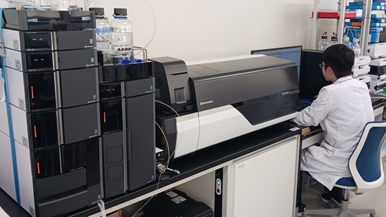 PFAS測定機器　LCMSMS（液体クロマトグラフィー質量分析計）